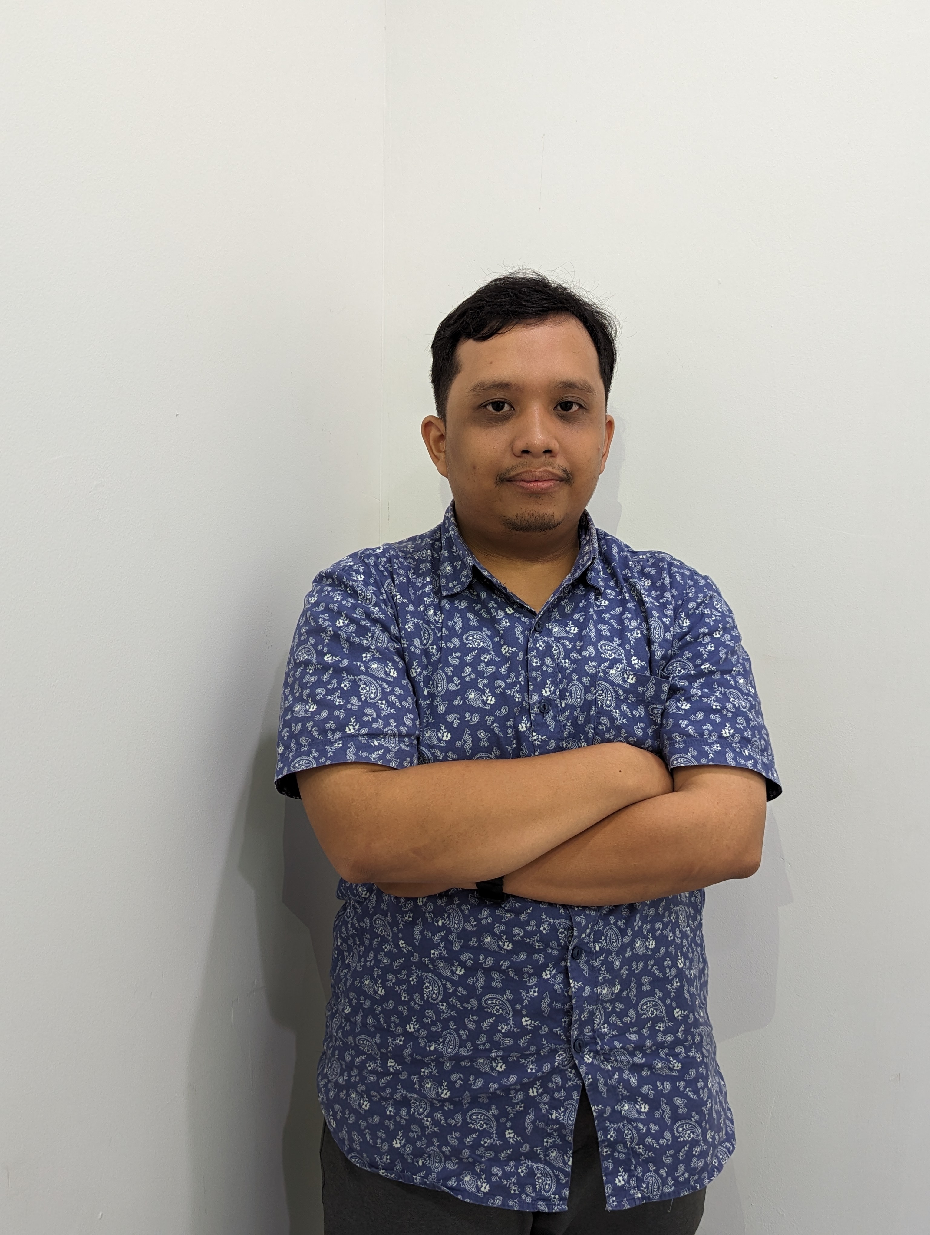 Mahesa Paskahenru, S.Bns.